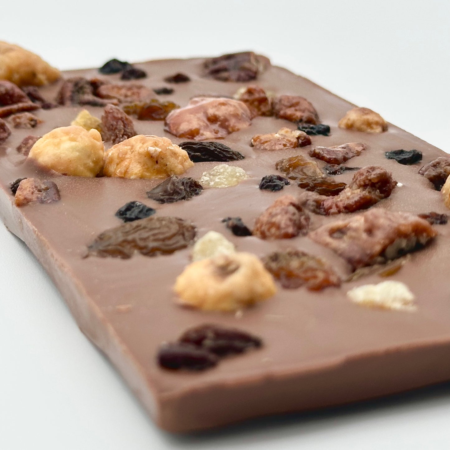 Milk Chocolate Fruit & Caramelised Nut Bar